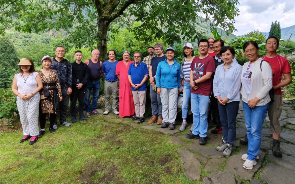 Group photo of SwissHerbs workshop participants and our VOSA hosts